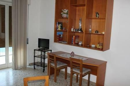 Casa Vivi' - Airport And City Apartment Наполи Екстериор снимка